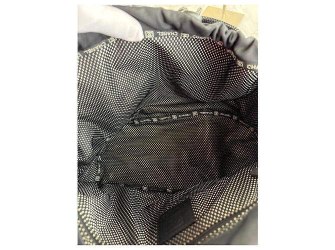 Borsa a tracolla Chanel nera in tessuto Nero - vista 11