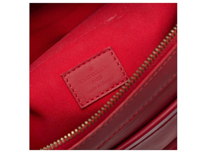 Louis Vuitton Rouge Epi Dhanura PM - vue 5