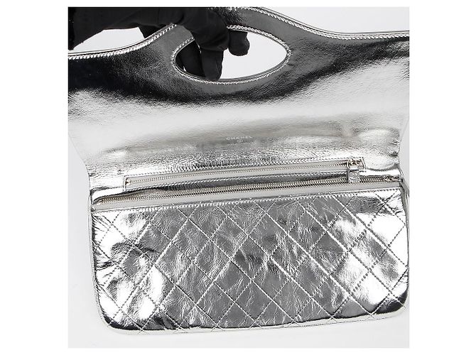 Chanel Klappentasche Silber Metallisch - Ansicht 10