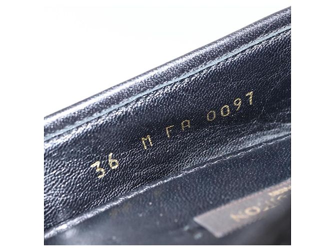 LOUIS VUITTON Zapatos Planos de Cuero Negro LV Auth ti3573 - vista 19