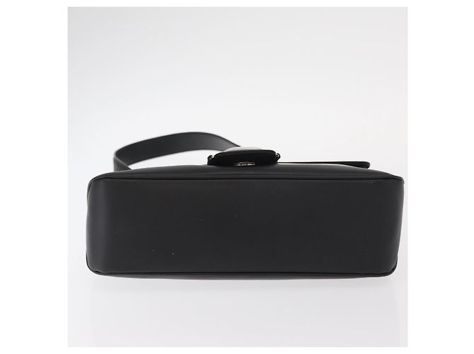 Borsa a Spalla Vala in Pelle Nera e Argento di Salvatore Ferragamo Auth bs31823 Nero - vista 6