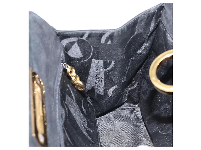 Borsa a Spalla Gancini Chain di Salvatore Ferragamo in Camoscio Nero e Oro Auth 148567 D'oro - vista 18