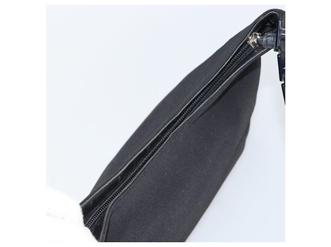 Borsa a Spalla Vala in Nylon Nero Salvatore Ferragamo Auth 160694 - vista 6