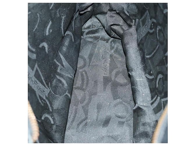 Borsa a mano in pelle Salvatore Ferragamo Gancini Vala 3 pezzi Nero Auth 157075 - vista 23