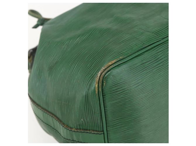 Noe LOUIS VUITTON Borsa a Spalla Petit Noé Epi Verde M44104 LV Auth 151097 - vista 14