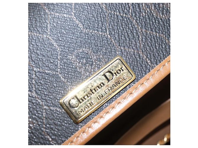 Borsa a spalla in tela a nido d'ape Christian Dior PVC nera e dorata Auth bs32106 Nero D'oro - vista 17