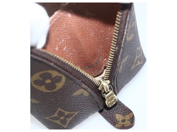 LOUIS VUITTON Pochette Cosmetica Demi Ronde Monogram M47520 LV Auth ka1052 Monogramma - vista 12