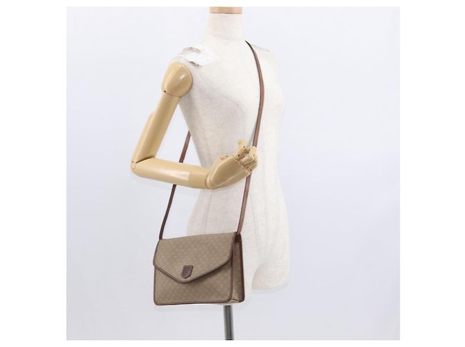 Céline Borsa a Spalla in Tela Macadam CELINE PVC Beige Oro Auth bs31811 D'oro - vista 24