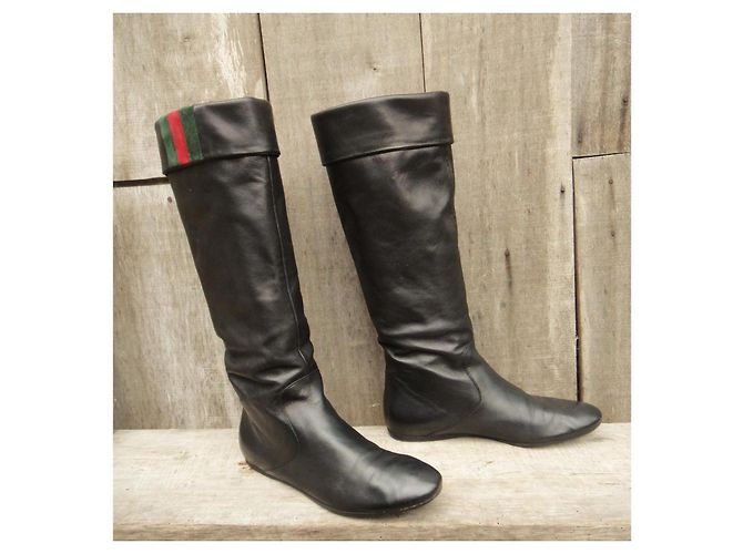 Botas Gucci de cuero negro - vista 2