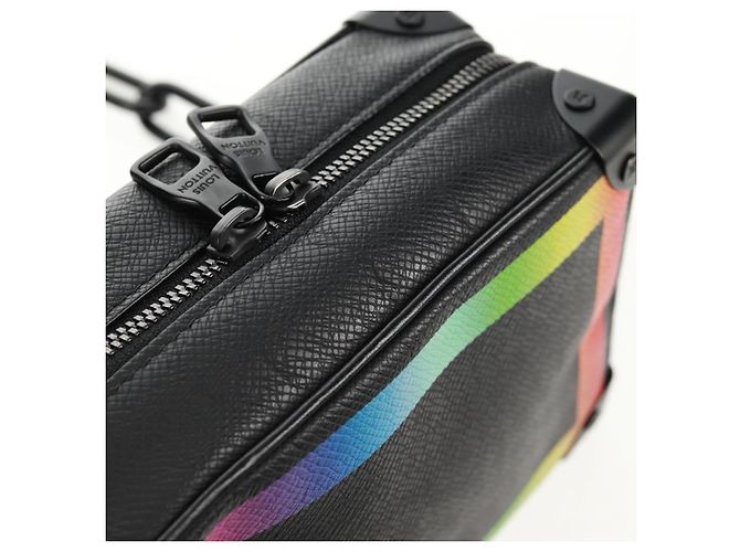 LOUIS VUITTON Taiga Rainbow Mini Soft Trunk Bag Nero M30351 LV Auth BA9470SM - vista 17