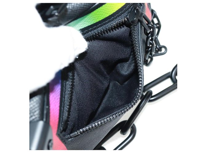 LOUIS VUITTON Taiga Rainbow Mini Soft Trunk Bag Nero M30351 LV Auth BA9470SM - vista 19