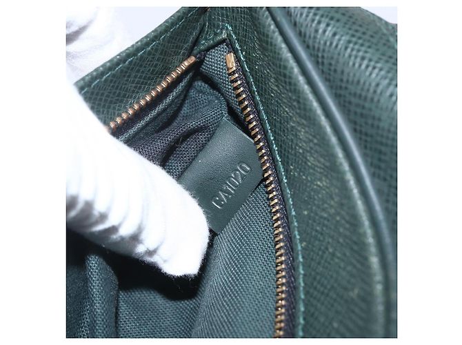 LOUIS VUITTON Pochette Karga Taiga Épicea M30814 LV Auth ka1191 - vue 12