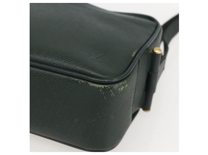LOUIS VUITTON Pochette Karga Taiga Épicea M30814 LV Auth ka1191 - vue 9
