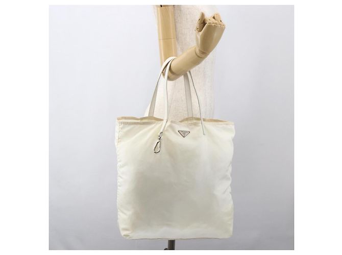 Borsa Tote PRADA in nylon bianco argento Auth ka1005 - vista 22