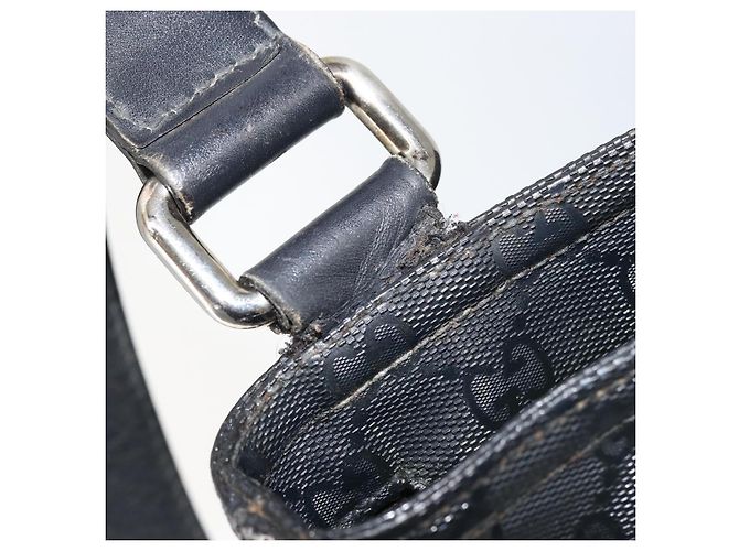 Bolsa de Ombro GUCCI GG em PVC Preto Prata 201446 Auth bs31747 - vista 10