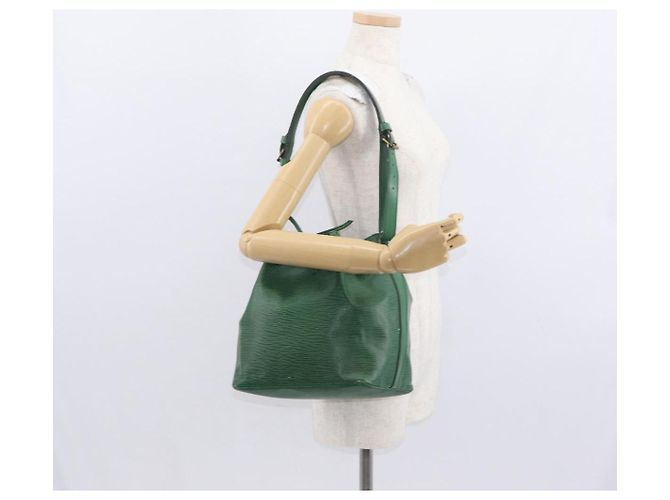 Noe LOUIS VUITTON Borsa a Spalla Petit Noé Epi Verde M44104 LV Auth ep12277 - vista 24