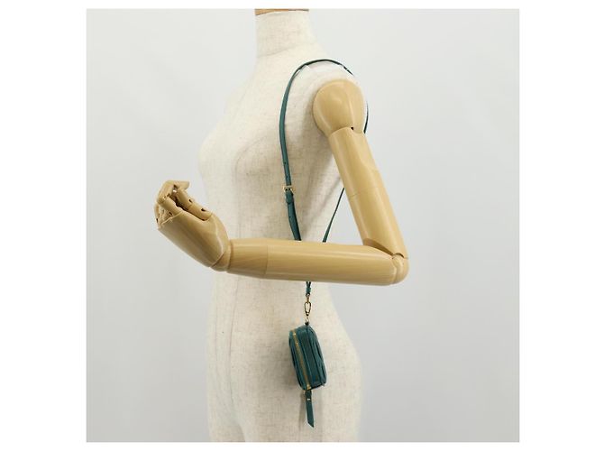 Pochette Miu Miu Matelassé Pelle Verde Oro Auth 158101SM D'oro - vista 24