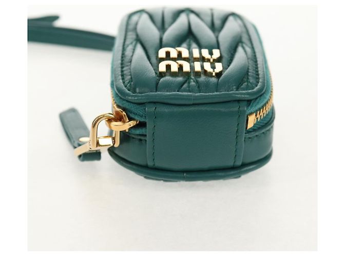 Pochette Miu Miu Matelassé Pelle Verde Oro Auth 158101SM D'oro - vista 5