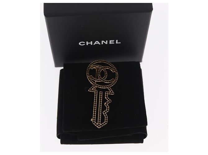 Spilla CHANEL metallo dorato CC Auth 159267V - vista 7