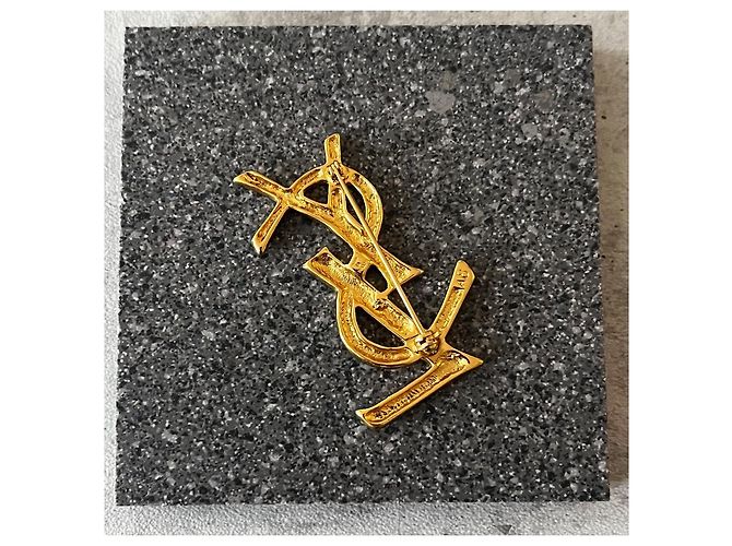 Spilla logo YSL Yves Saint Laurent D'oro - vista 4