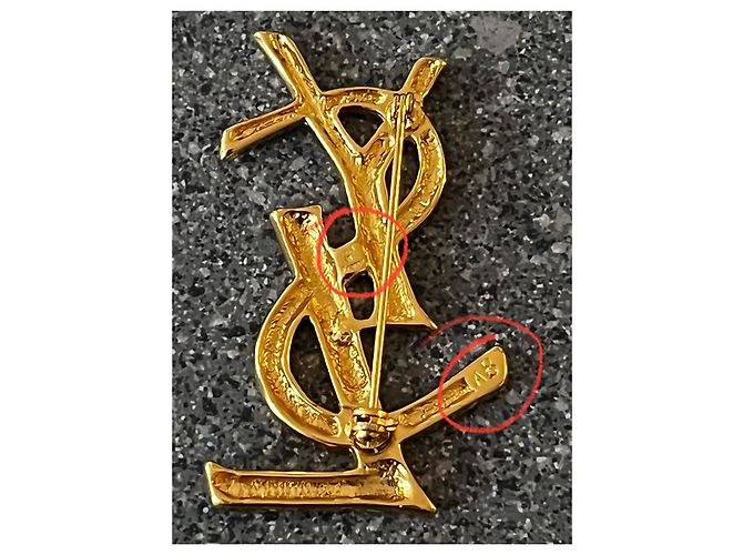 Spilla logo YSL Yves Saint Laurent D'oro - vista 5