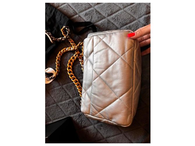Chanel 19 Lammleder Handtasche Silber - Ansicht 10