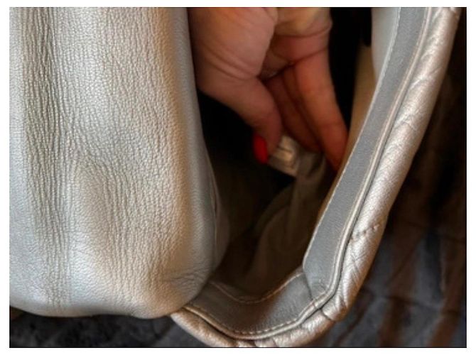 Chanel 19 Lammleder Handtasche Silber - Ansicht 8
