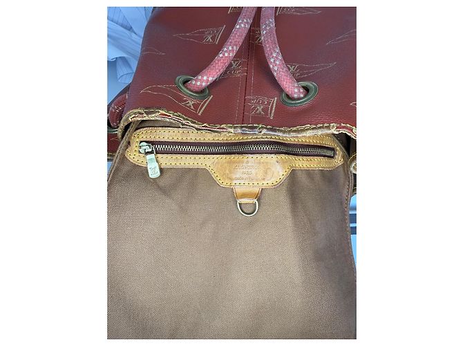 Borsa a spalla Louis Vuitton Cup Rossa in Pelle Rosso - vista 11