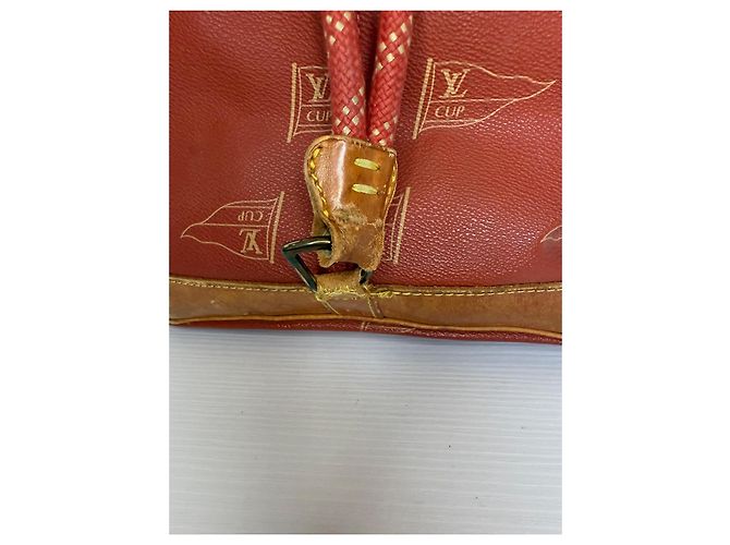 Borsa a spalla Louis Vuitton Cup Rossa in Pelle Rosso - vista 8