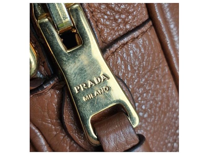Borsa a tracolla Prada Medium Vitello Phenix con doppia zip in pelle marrone - vista 8