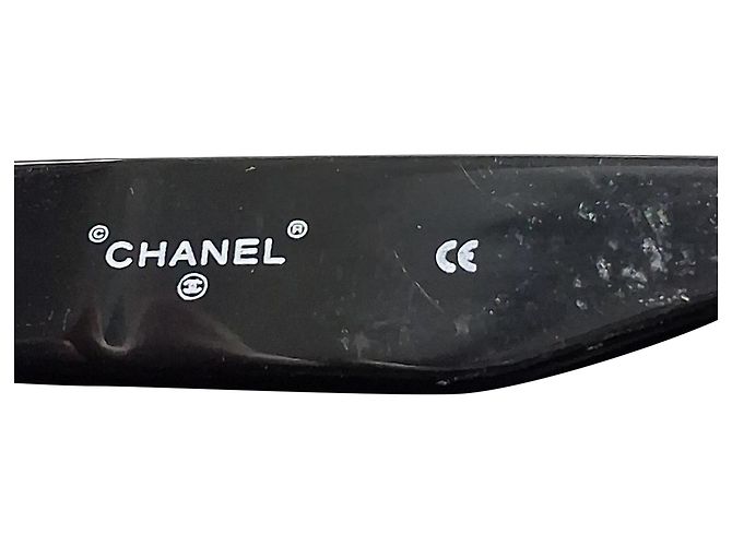 Timeless Gafas de sol ovaladas CC de Chanel en acetato negro - vista 6