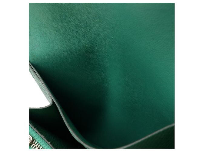 Billetera bi-fold compacta Constance de Hermès Verde - vista 7