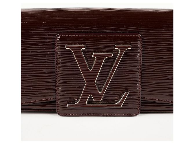 Louis Vuitton Clutch Sobe Roja - vista 3
