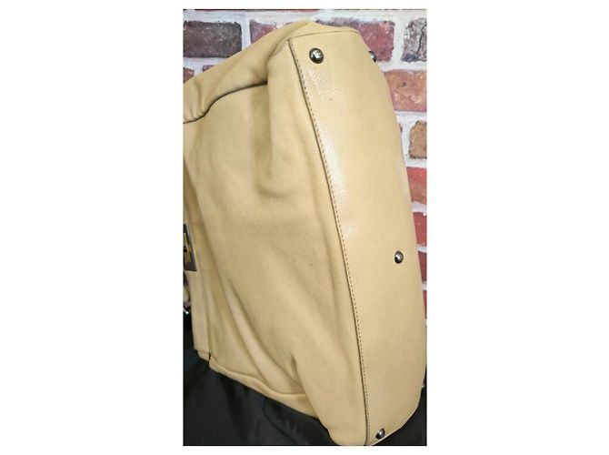 Bolso Fendi Peekaboo Beige de Piel Grande - vista 4