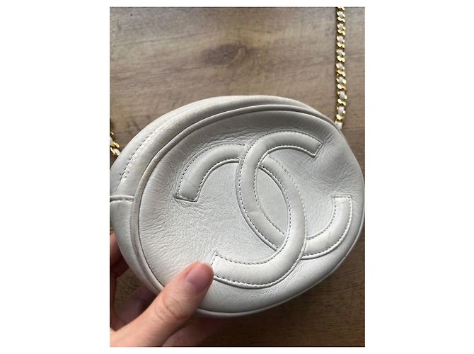 2.55 Bolsa Chanel de couro cor eggshell com corrente dourada Fora de branco - vista 4