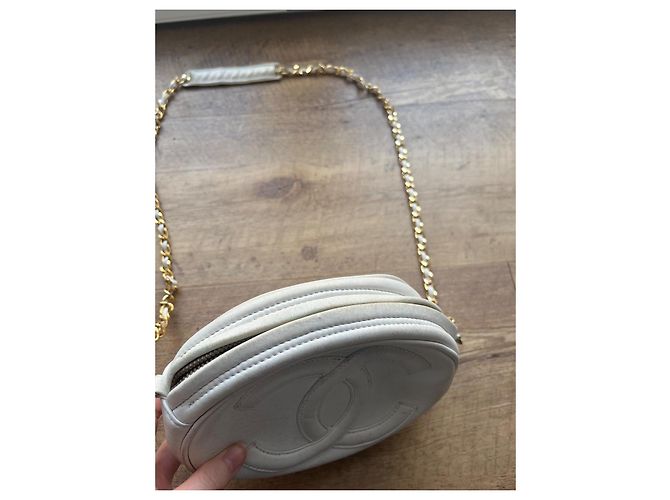 2.55 Bolsa Chanel de couro cor eggshell com corrente dourada Fora de branco - vista 5
