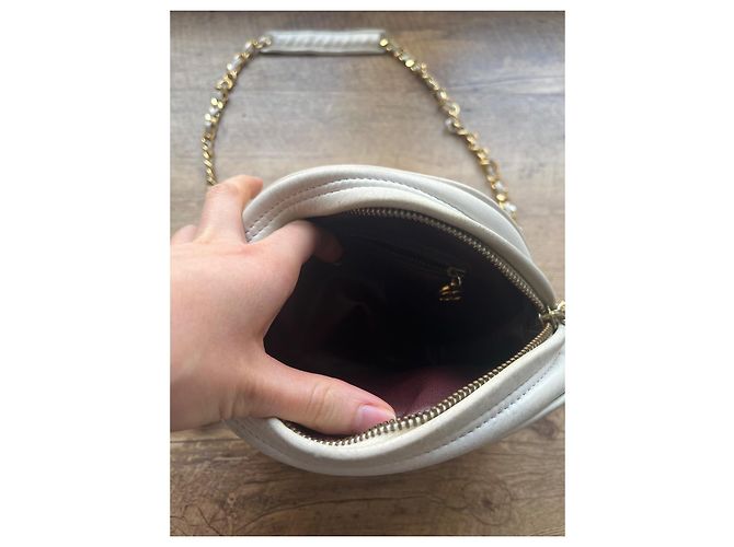 2.55 Bolsa Chanel de couro cor eggshell com corrente dourada Fora de branco - vista 7