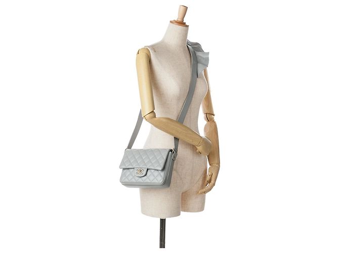 Timeless Chanel Flap Bag con Tracolla in Pelle Trapuntata Grigio - vista 9