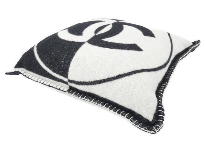 Cuscino in cashmere e lana nera Chanel Nero - vista 3