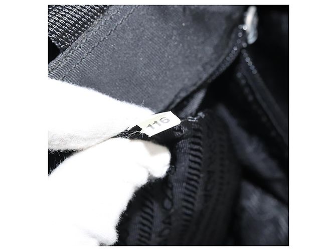 Borsa Tote Prada in nylon nero argento Auth 158528 - vista 12