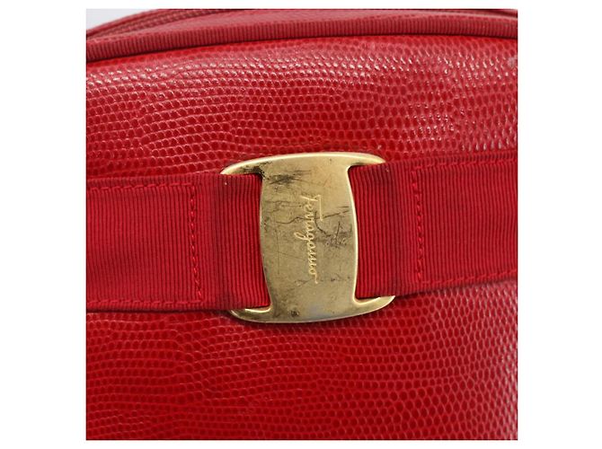 Borsa a Spalla Salvatore Ferragamo Vala in Pelle Rossa Dorata Auth 158148 Rosso D'oro - vista 17