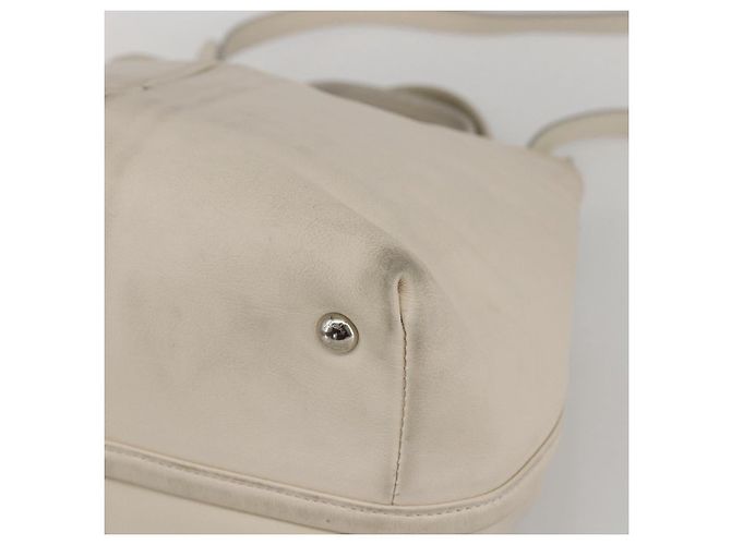 Borsa a mano Vala in pelle 2 in 1 bianca argento di Salvatore Ferragamo Auth 160697 Bianco - vista 10