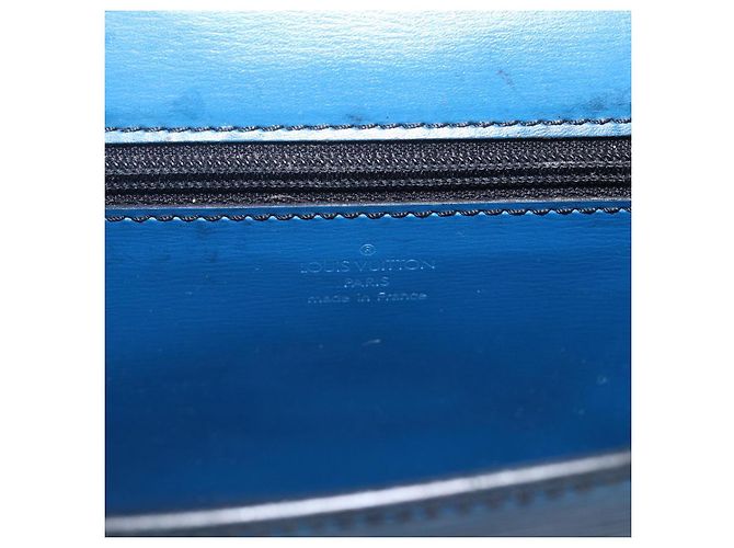 LOUIS VUITTON Epi Pochette Arche Shoulder Bag Blue M52575 LV Auth ar13863 - view 18