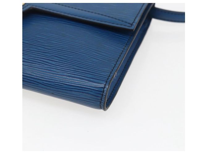 LOUIS VUITTON Epi Pochette Arche Shoulder Bag Blue M52575 LV Auth ar13863 - view 9