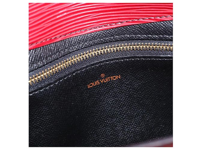 LOUIS VUITTON Clutch Epi Montaigne 27 Rosso M52657 LV Auth 157734 - vista 17