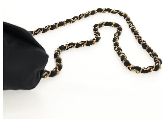 CHANEL Mini Matelassé 18 Bolsa de Hombro con Cadena Satén Negro Oro CC Auth 159010V Dorado - vista 14