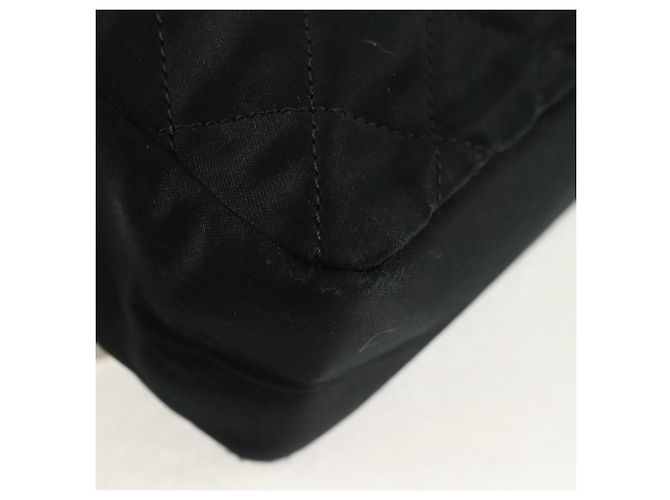 CHANEL Mini Matelassé 18 Bolsa de Hombro con Cadena Satén Negro Oro CC Auth 159010V Dorado - vista 17