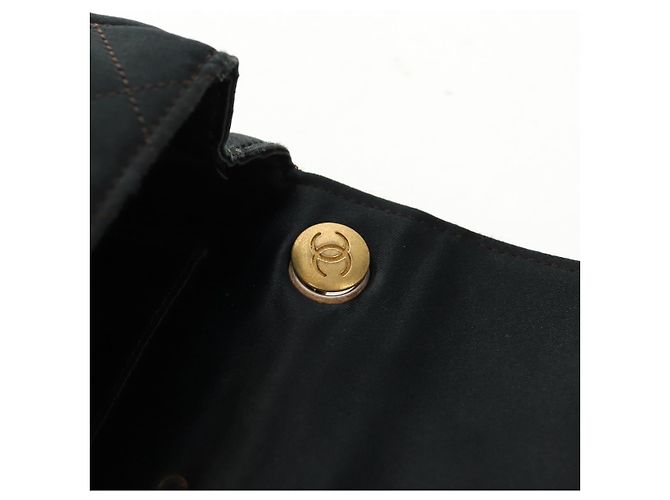 CHANEL Mini Matelassé 18 Bolsa de Hombro con Cadena Satén Negro Oro CC Auth 159010V Dorado - vista 21