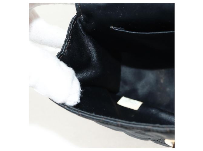 CHANEL Mini Matelassé 18 Bolsa de Hombro con Cadena Satén Negro Oro CC Auth 159010V Dorado - vista 24