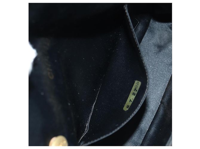CHANEL Mini Matelassé 18 Bolsa de Hombro con Cadena Satén Negro Oro CC Auth 159010V Dorado - vista 25